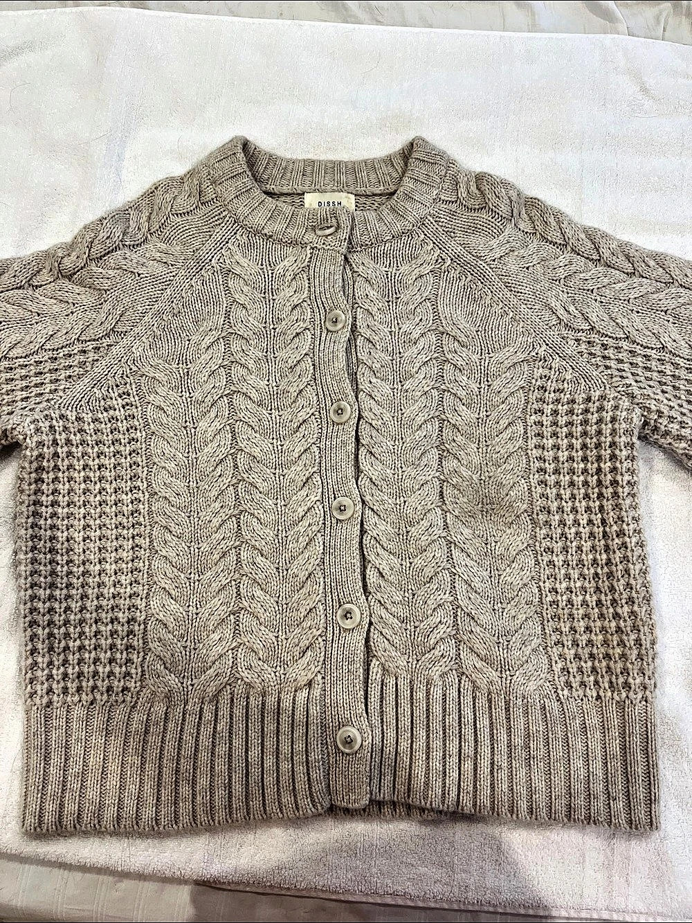 Dissh Cable Knit Cardigan in Beige Size Medium